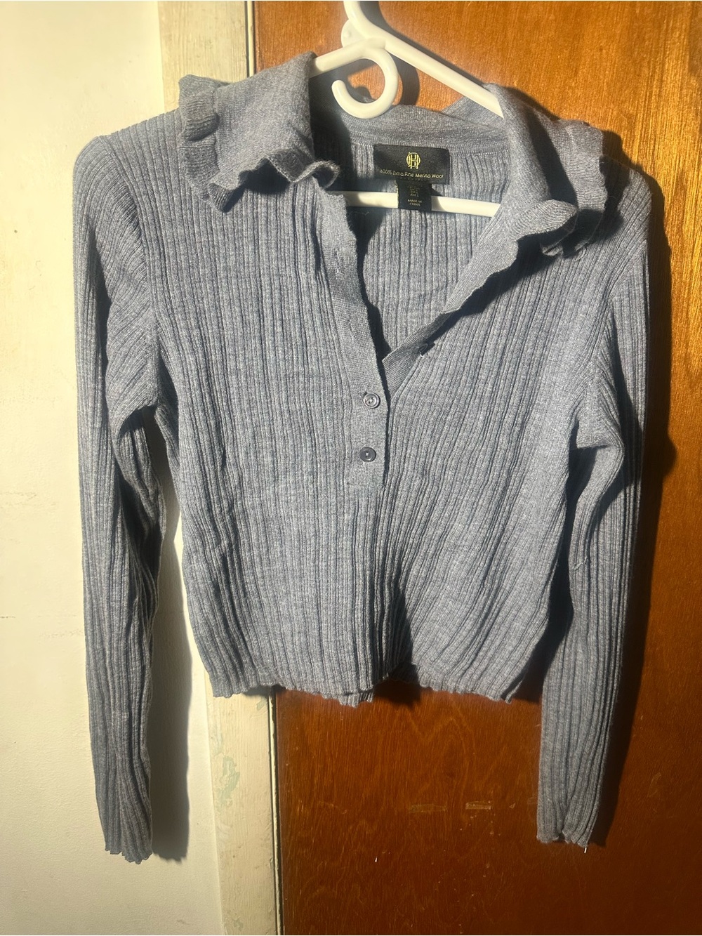 Wool Ruffled Collar Rib-Knit Long Sleeve Top - Light Blue
